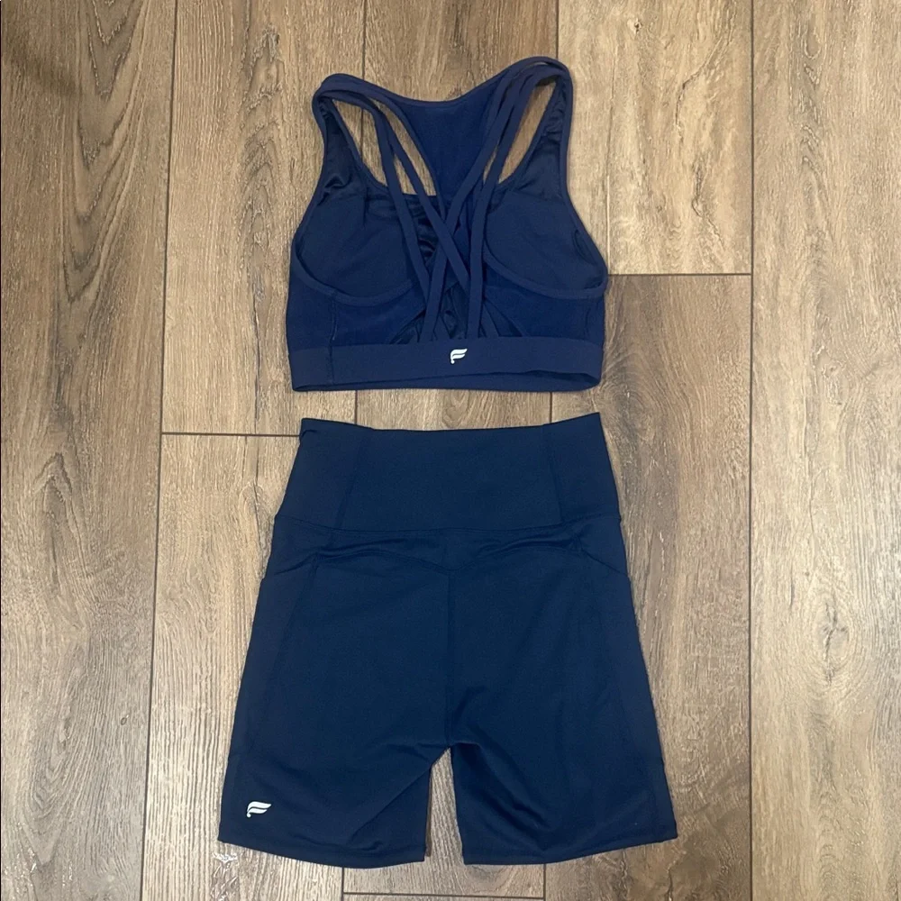 Fabletics Deep Navy Set - Picture 3 of 3